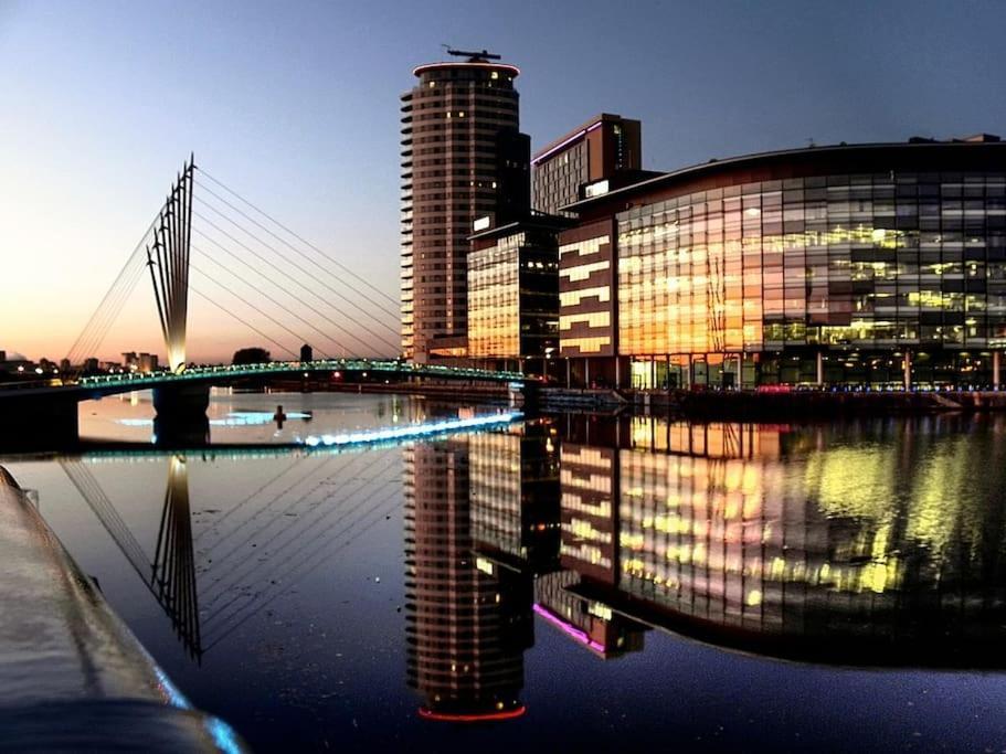 6 Guests House Old Trafford,Media City,City Centre, Free Parking Manchester Extérieur photo